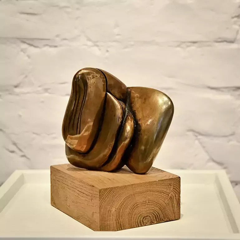 Скульптура «Пейзаж» роботи Світлани Карунської, 2018 рік