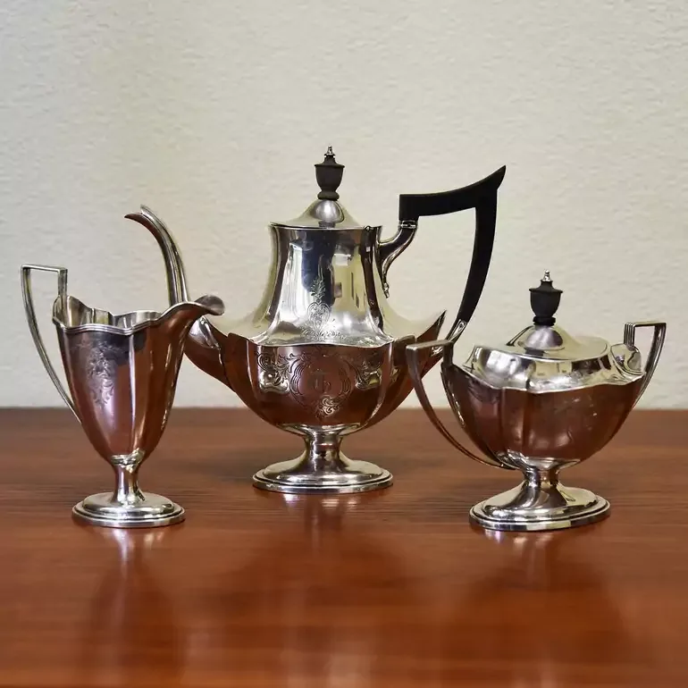 Серебряный кофейный сервиз из трёх предметов, Германия, XIX век