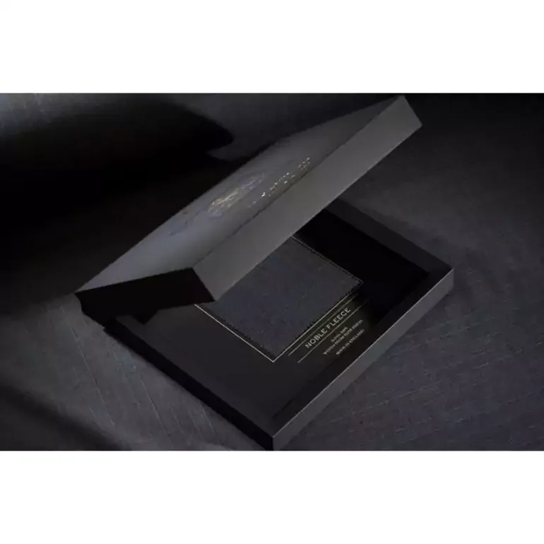 Тканина Noble Fleece від Scabal для елітних костюмів