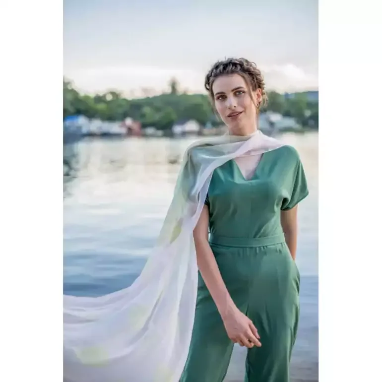 Шовкова шаль «Лавандові зорі» колекції OLIZ