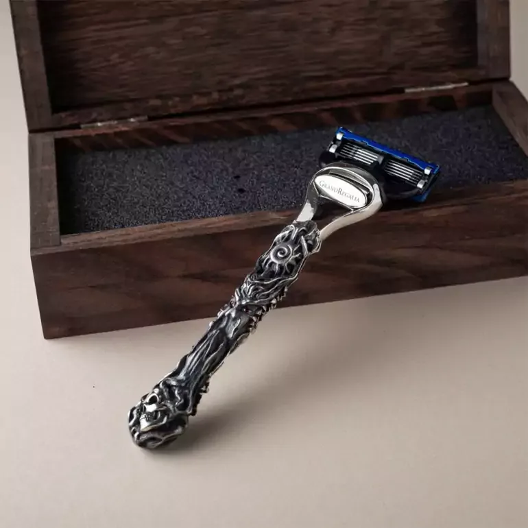 Бритва «Мірквуд» зі срібла 925 проби з гранатами — Grand Regalia