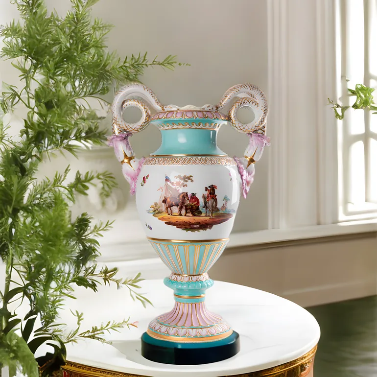 Ваза Meissen 'Три мушкетери' 38 см – порцеляна, період 1880-1924