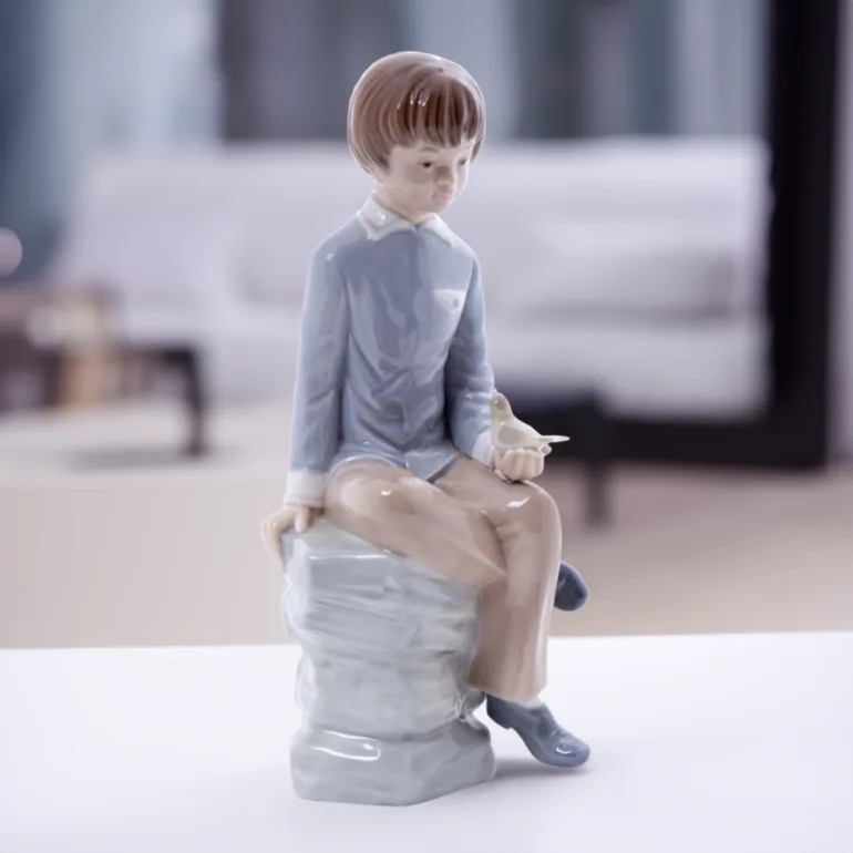 Порцелянова статуетка «Птах у руках» Lladro, Іспанія, 24,5 см