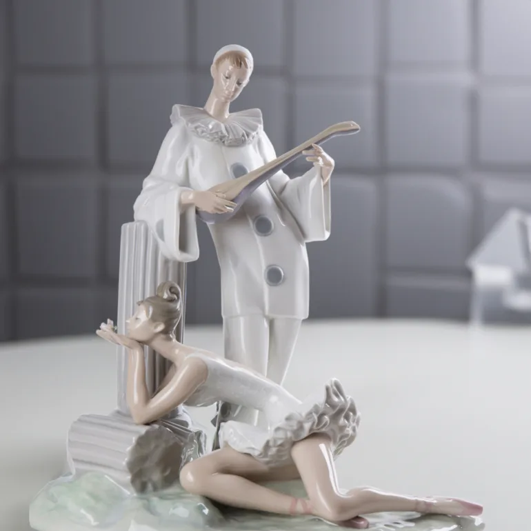 Скульптура Pierrot від Lladró (1969-1975)