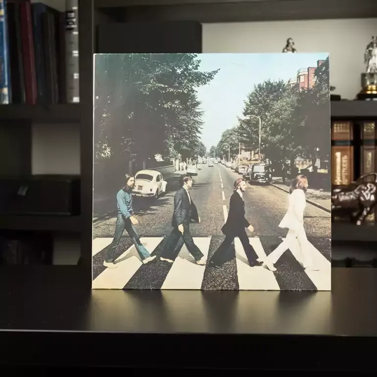 Вінтажна вінілова платівка Beatles — Abbey Road