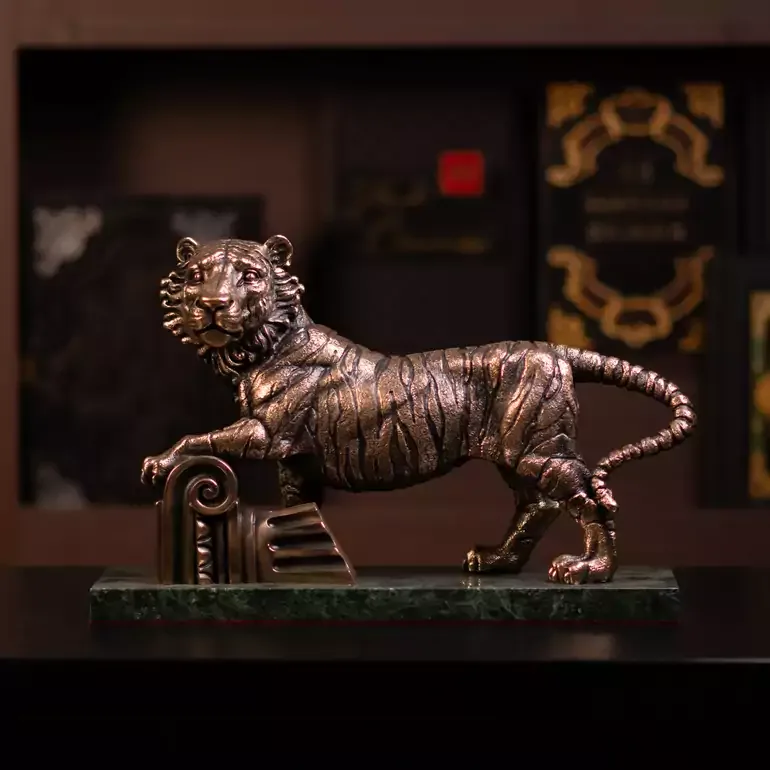 Бронзова скульптура "Tiger" В'ячеслава Дідковського