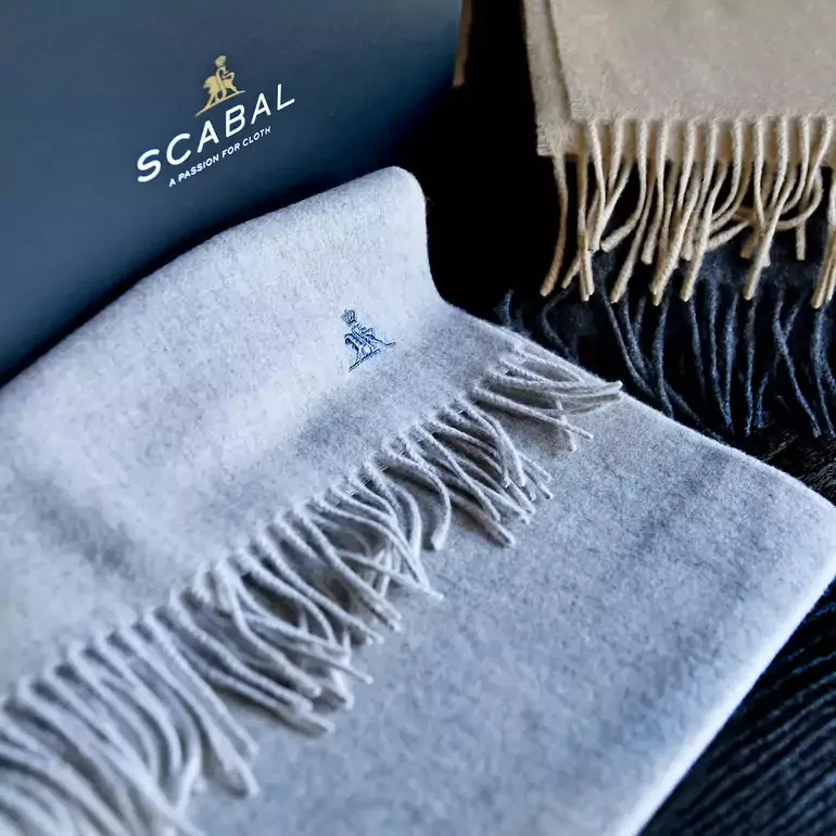Шарф з кашеміру Scabal — італійський аксесуар