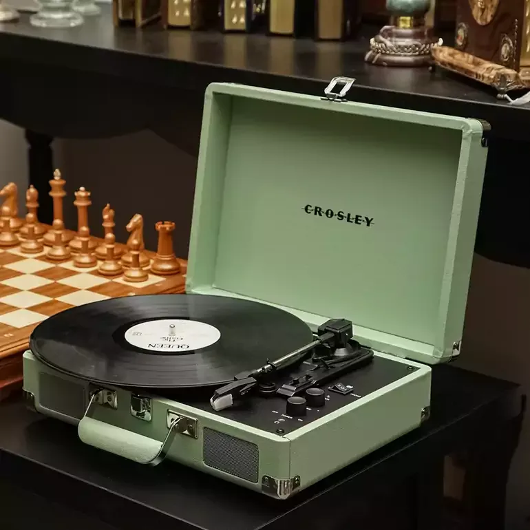 Вініловий програвач Crosley Cruiser Mint з Bluetooth модулем