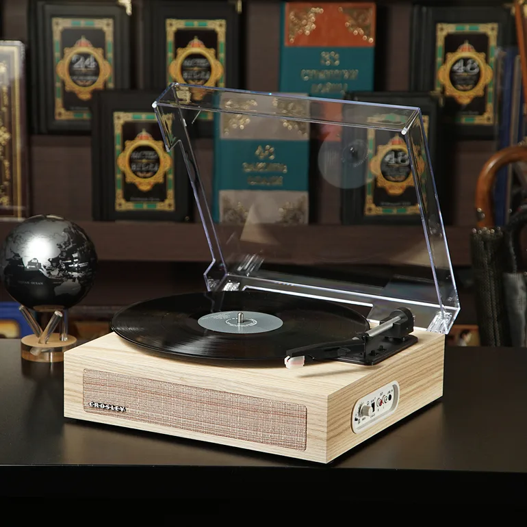 Вініловий програвач Crosley Scout Natural