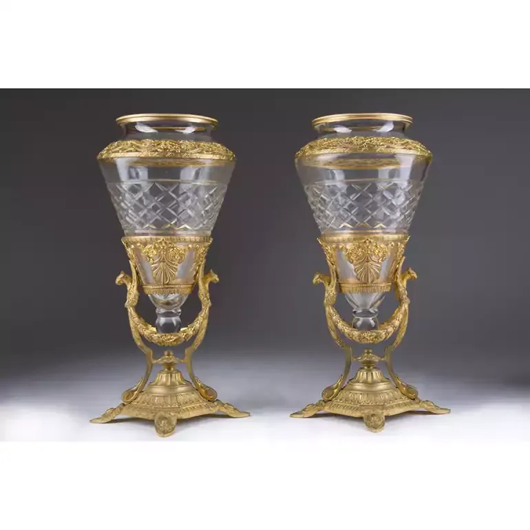 Антикварні амфори Baccarat конічної форми, кришталь і бронза