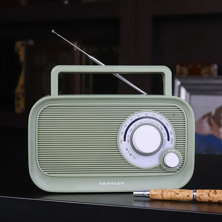 Радиоприёмник Crosley Forte Radio – Sage: зелёный, AM/FM, Bluetooth