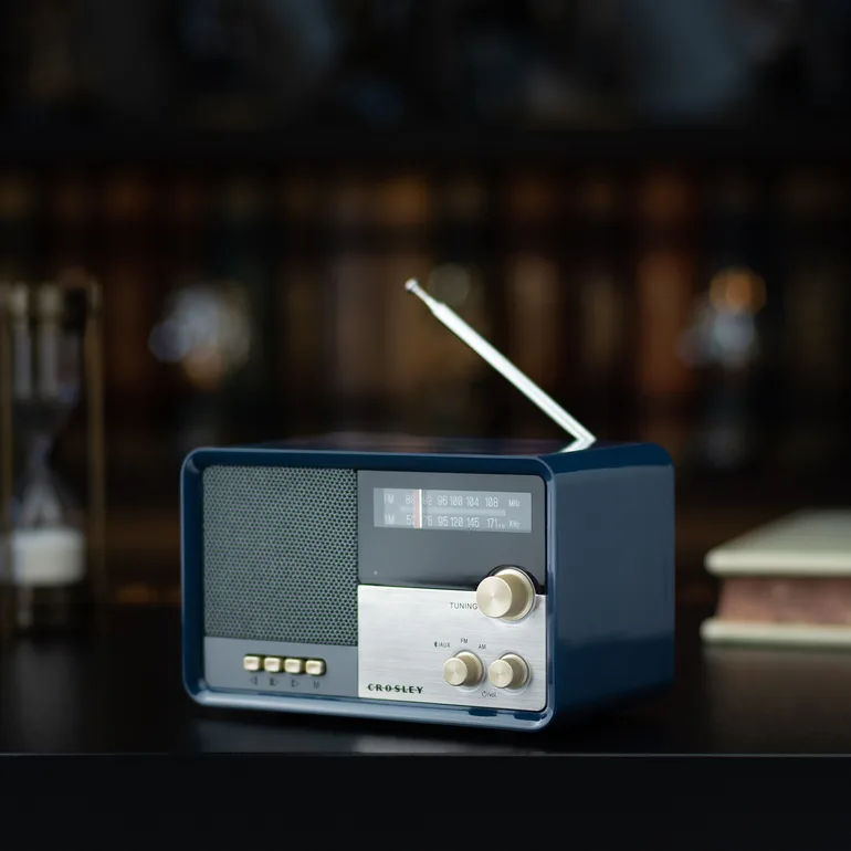 Портативний радіоприймач Crosley Tribute AM/FM
