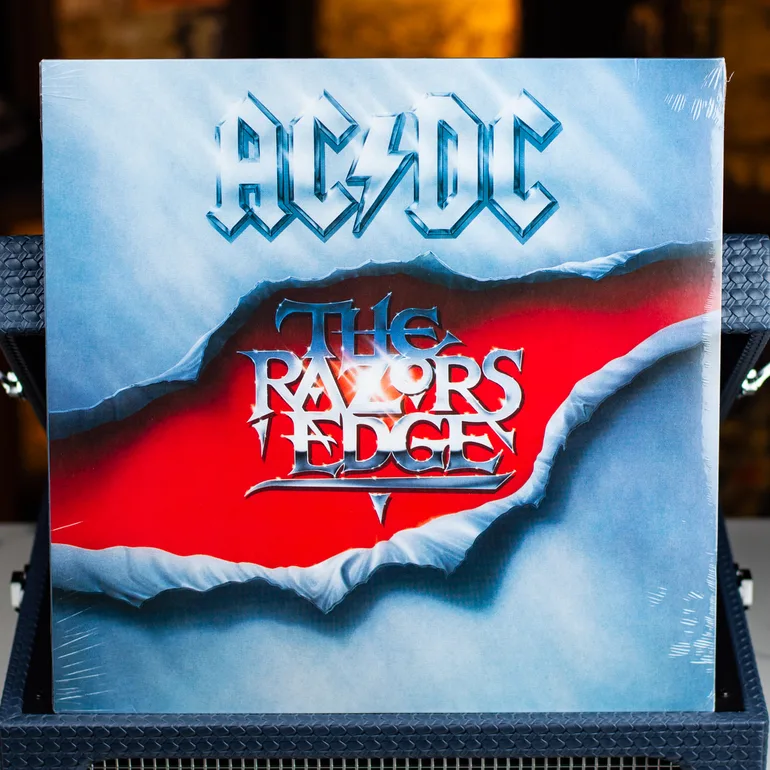 Вініл AC/DC: The Razors Edge (Лезо бритви) — видання 1990 року