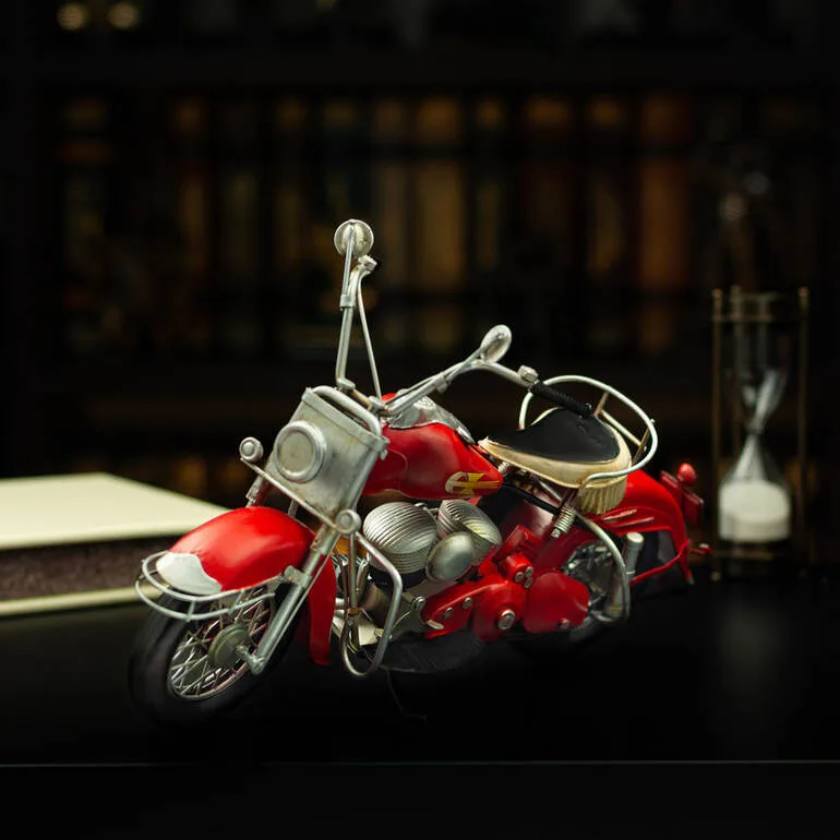 Металева модель мотоцикла Harley 1957 року від Nitsche (33 см)