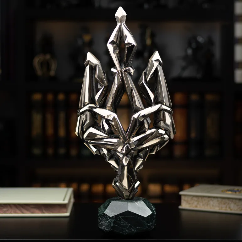 Авторська бронзова скульптура «Тризуб» братів Озюменко – символ України