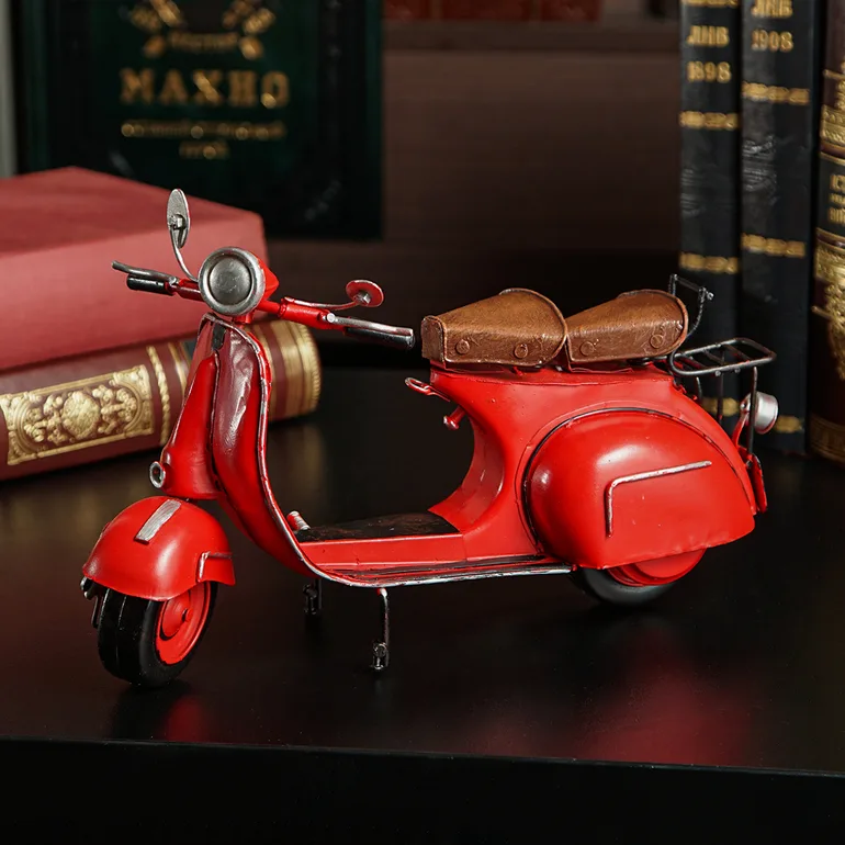Металлическая модель моторолёра Vespa 1959 года от Nitsche