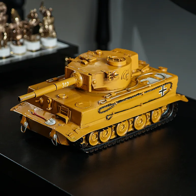 Металева модель танка Tiger VI 1942 року від Nitsche
