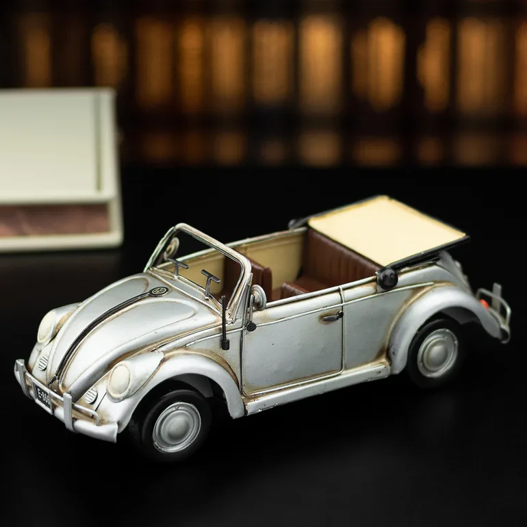 Металлическая модель автомобиля VW Käfer Cabrio 1952 года от Nitsche