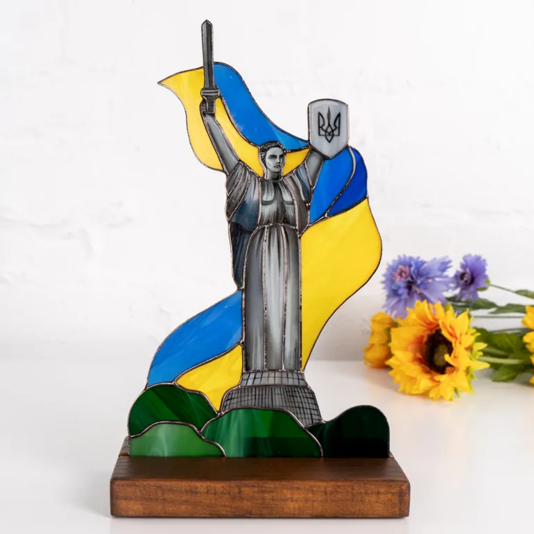 Вітражна композиція «Батьківщина Мати» на підставці