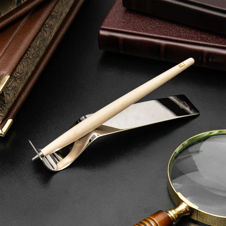 Вічний олівець Maple strength: дизайн Pininfarina та техніка Ethergraf