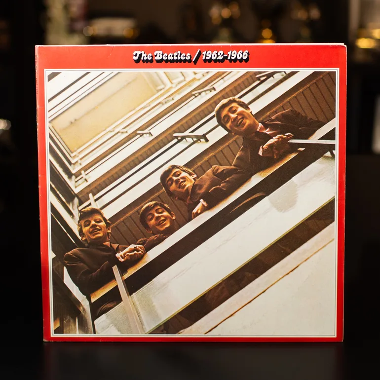 Вінтажна платівка The Beatles – 1962–1966 (1973)