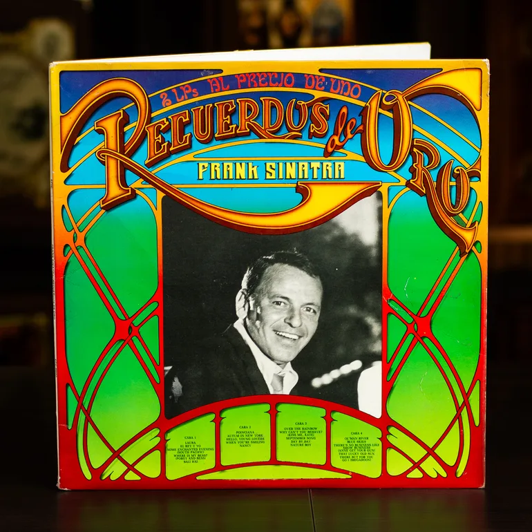 Вінтажна вінілова платівка Frank Sinatra — Recuerdos De Oro