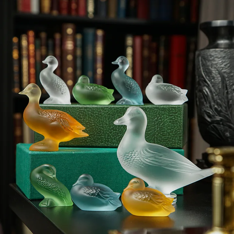 Колекція статуеток Lalique «Качечки» — кришталь і кольорове скло