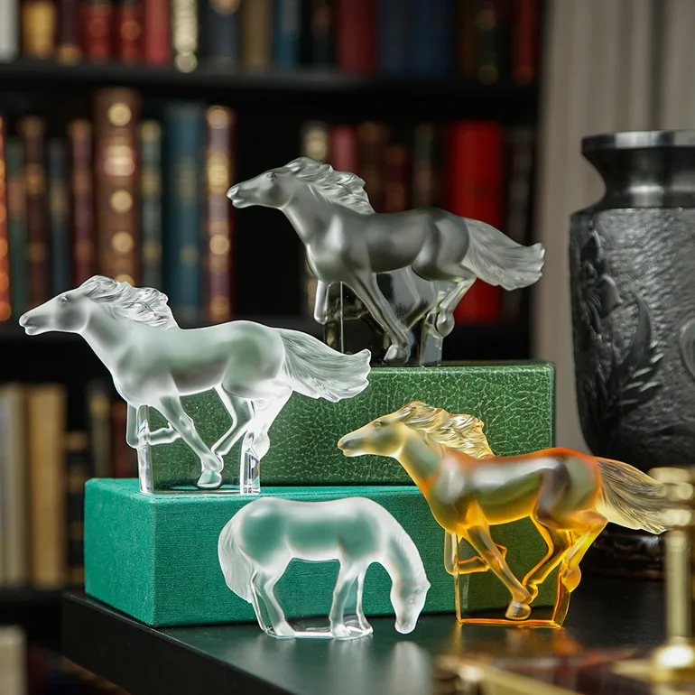 Колекція кришталевих статуеток Коні від Lalique