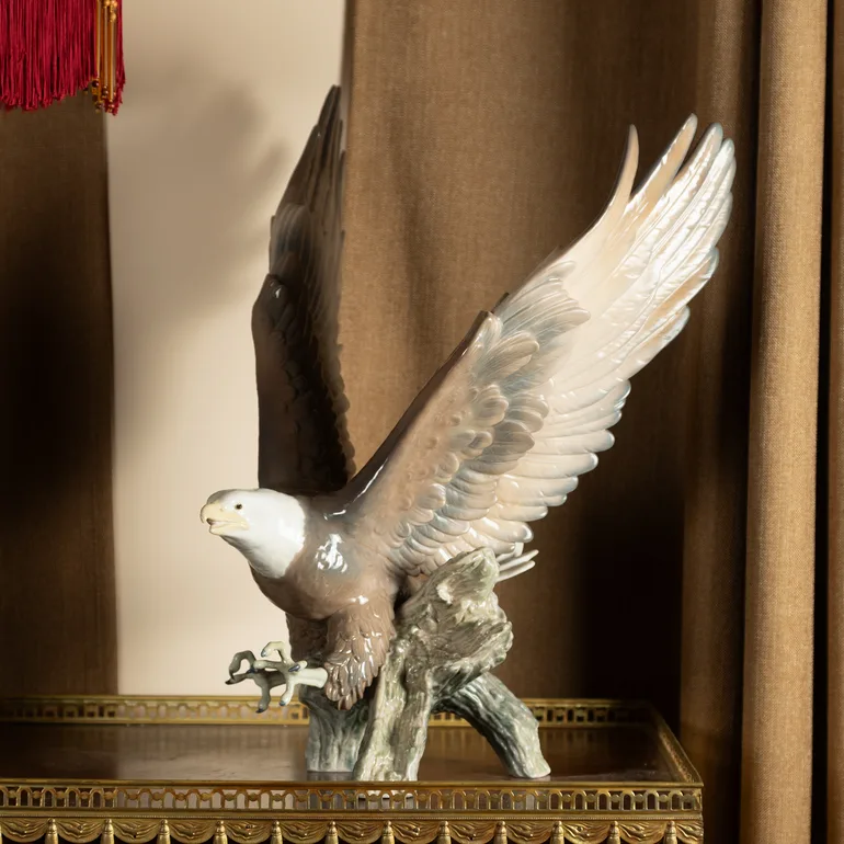 Скульптурна композиція «Орел Правосуддя» Lladro, Іспанія