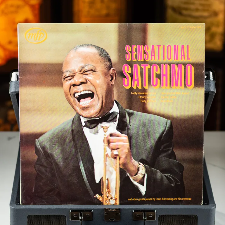 Вінтажна вінілова платівка Louis Armstrong — Sensational Satchmo (1972)