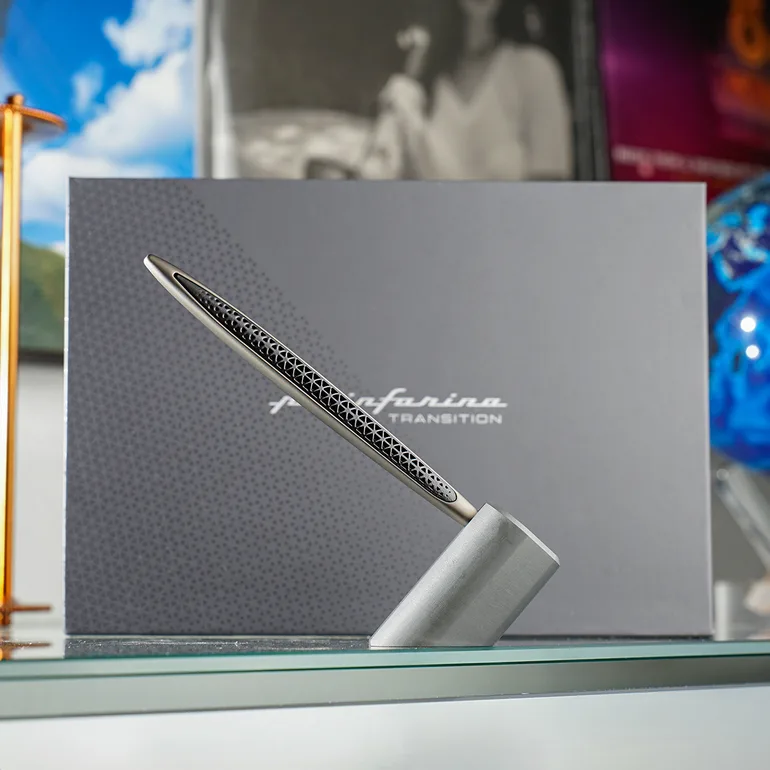 Вічний олівець Scripta від Pininfarina: дизайн та технологія Ethergraf
