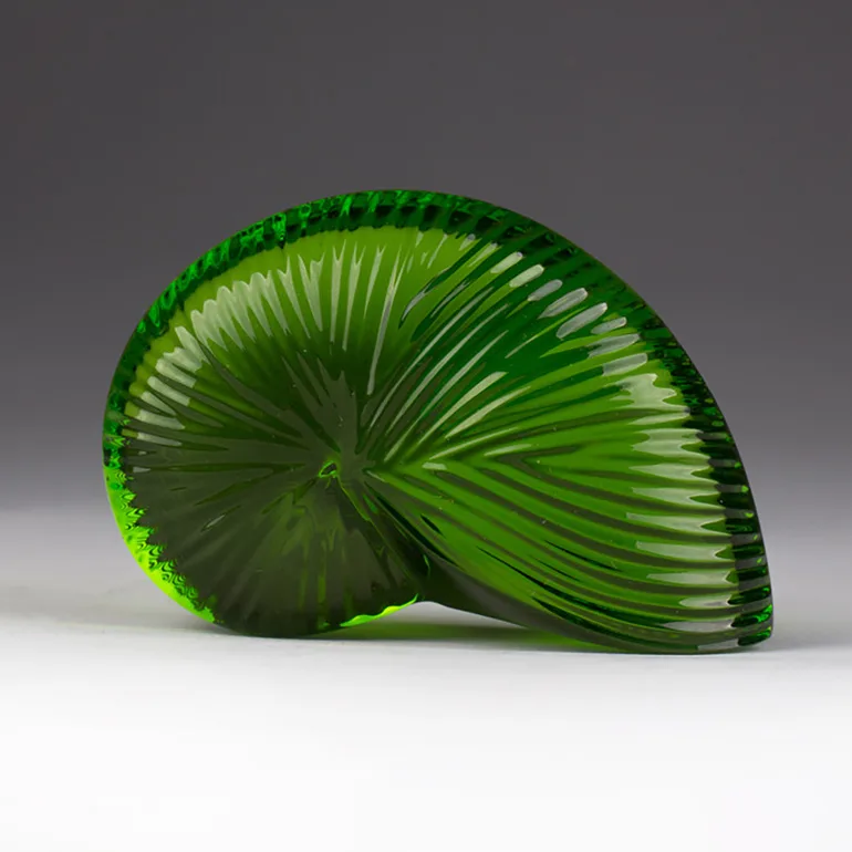 Кришталева статуетка "Green shell" від Baccarat