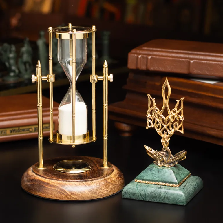 Подарунковий комплект «Royal compass - 1953» зі статуеткою Тризуб