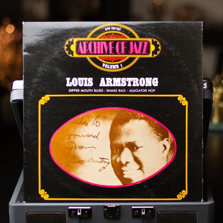 Вінтажна вінілова платівка Louis Armstrong – Archive Of Jazz Volume 1