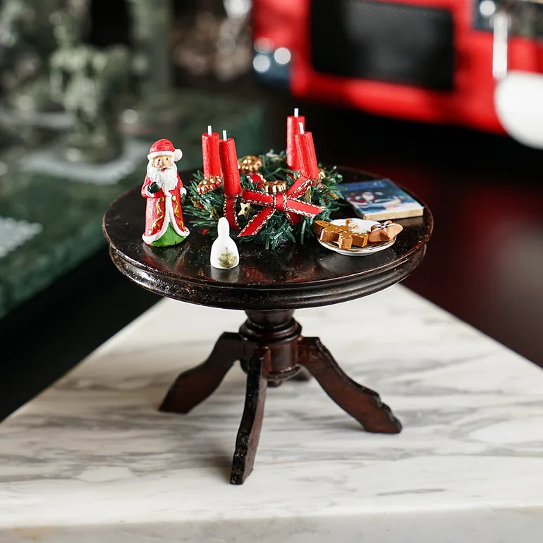 Мініатюра «Великий різдвяний стіл» Reutter Miniaturen