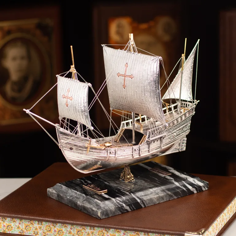Скульптура каравелы «Пинта» масштаба 1:75 работы Евгения Епура