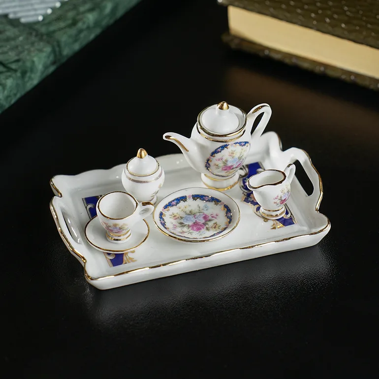 Мініатюра «Чайний сервіз» Reutter Miniaturen — порцеляна з позолотою