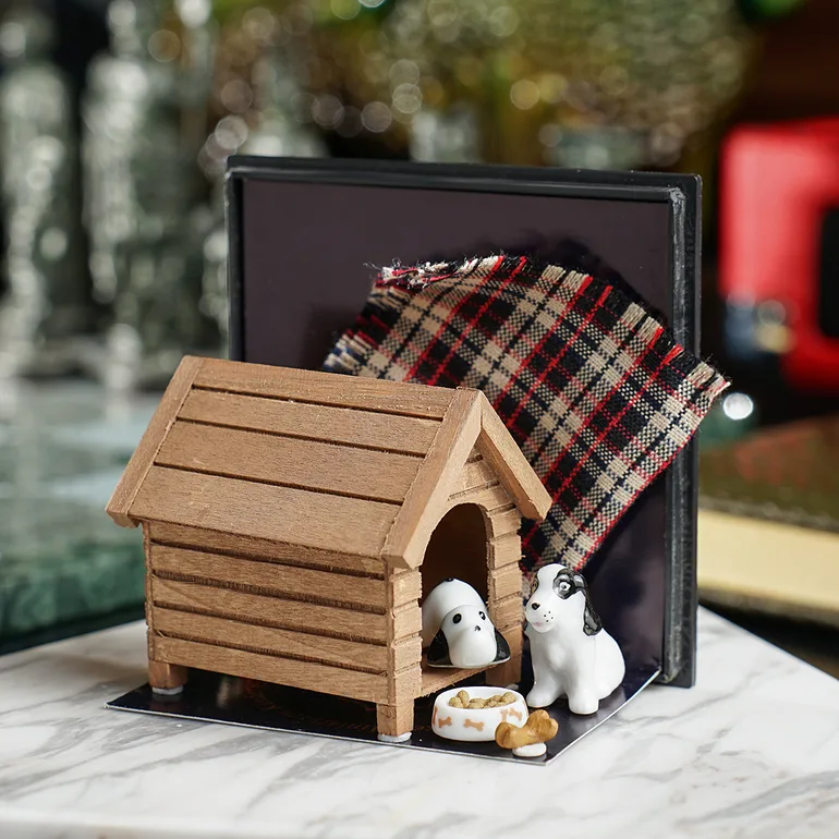 Мініатюра «Собача будка із собакою» Reutter Miniaturen