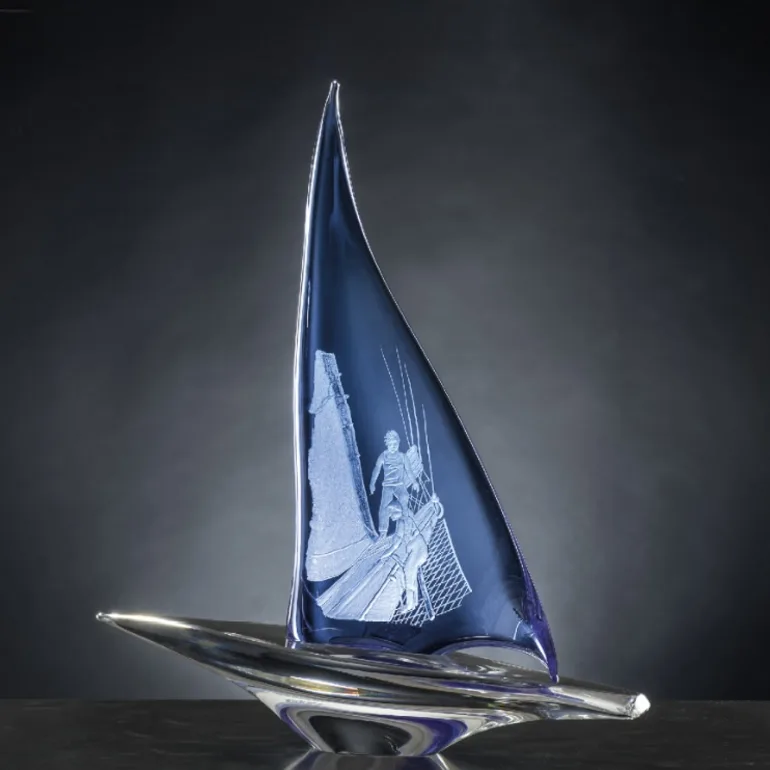 Кришталева статуетка «Sailing Boat» з ручним гравіюванням Duccio di Segna