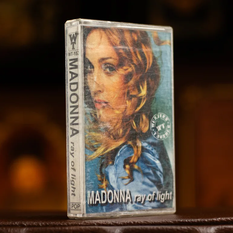 Винтажная кассета Madonna — альбом Ray of Light
