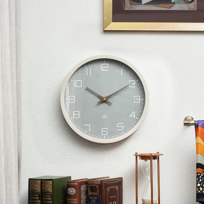 Настенные часы «Balance» с бесшумным механизмом NeXtime, 30 см