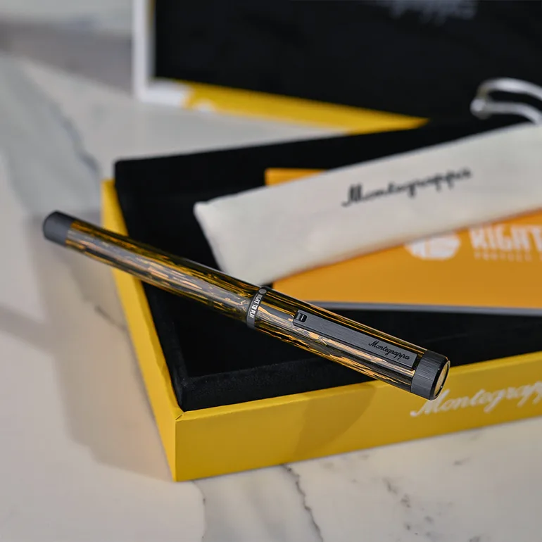 Ручка-ролер Montegrappa Resolve × Right To Play (Solidarity Edition)