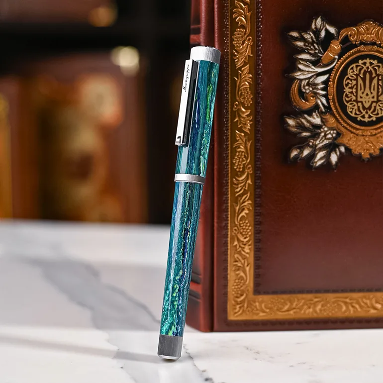 Ручка-роллер Montegrappa Aurora: описание предмета