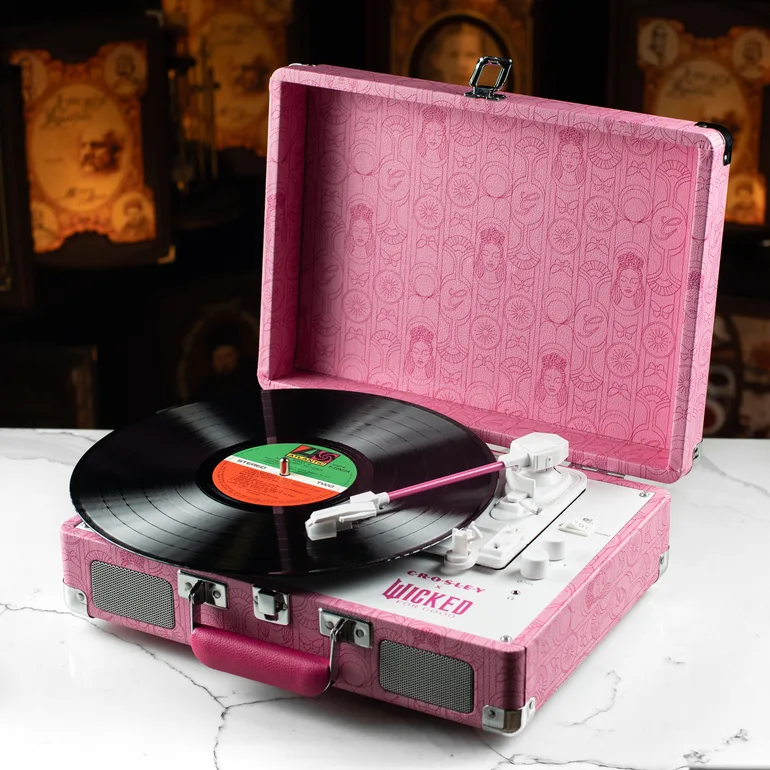 Програвач Crosley RSD Wicked Cruiser Plus Glinda Pink