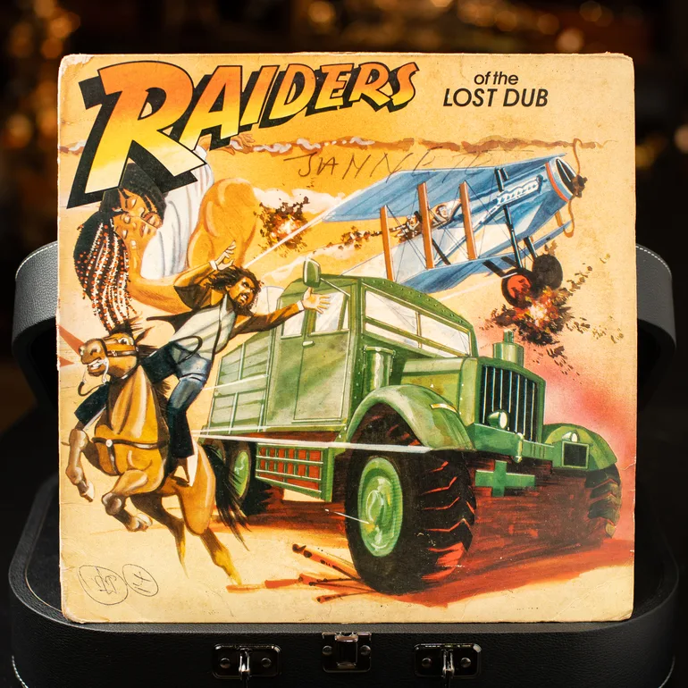 Вінтажна вінілова платівка Raiders Of The Lost Dub (1981)