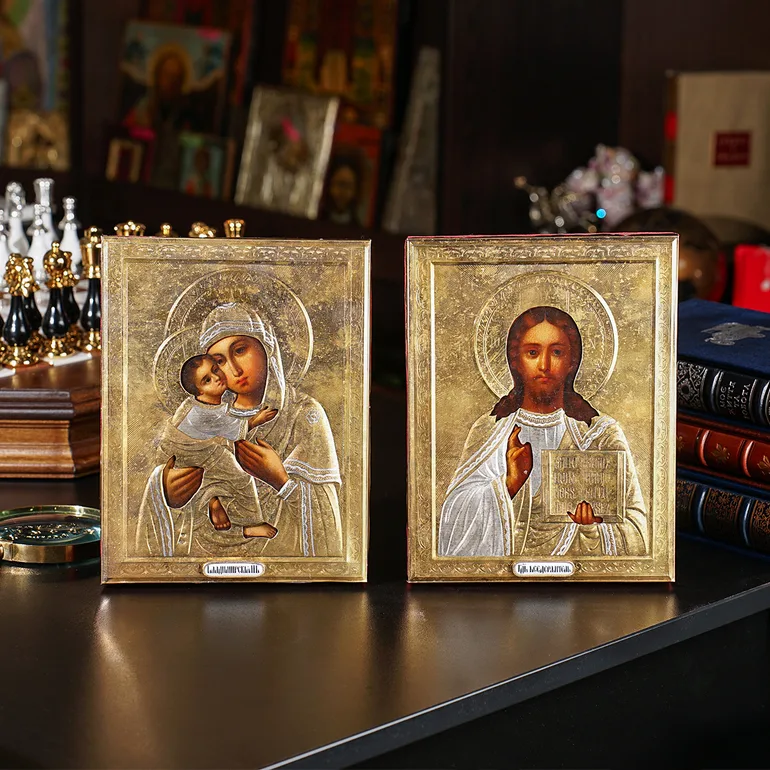 Вінчальна пара ікон кінця XIX століття у срібних ризах