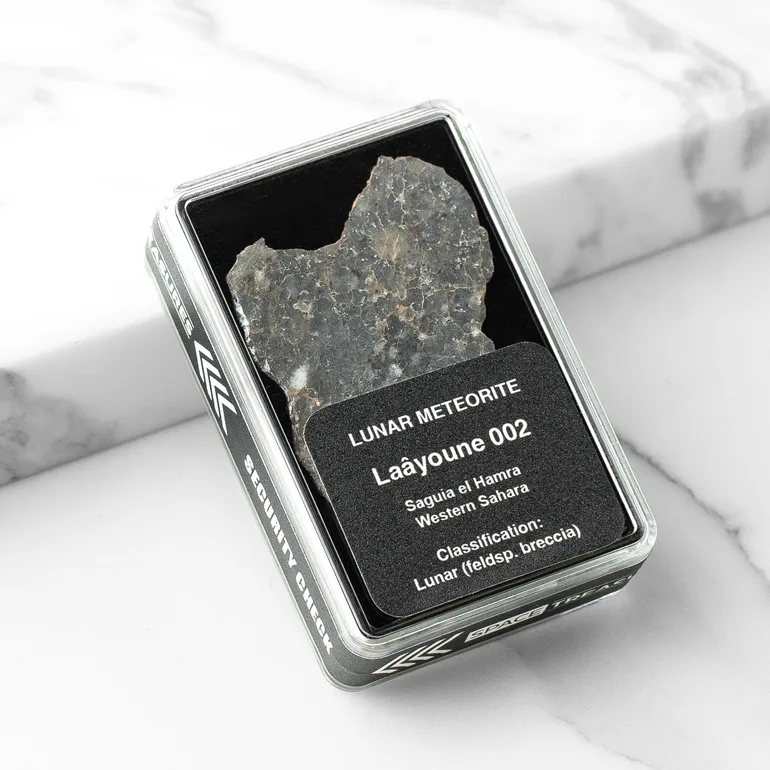 Лунный метеорит Laâyoune 002 — образец космического происхождения