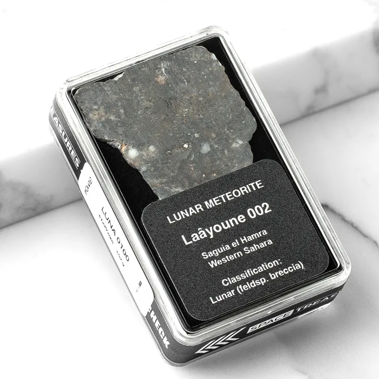 Лунный метеорит Laâyoune 002 — коллекционный образец