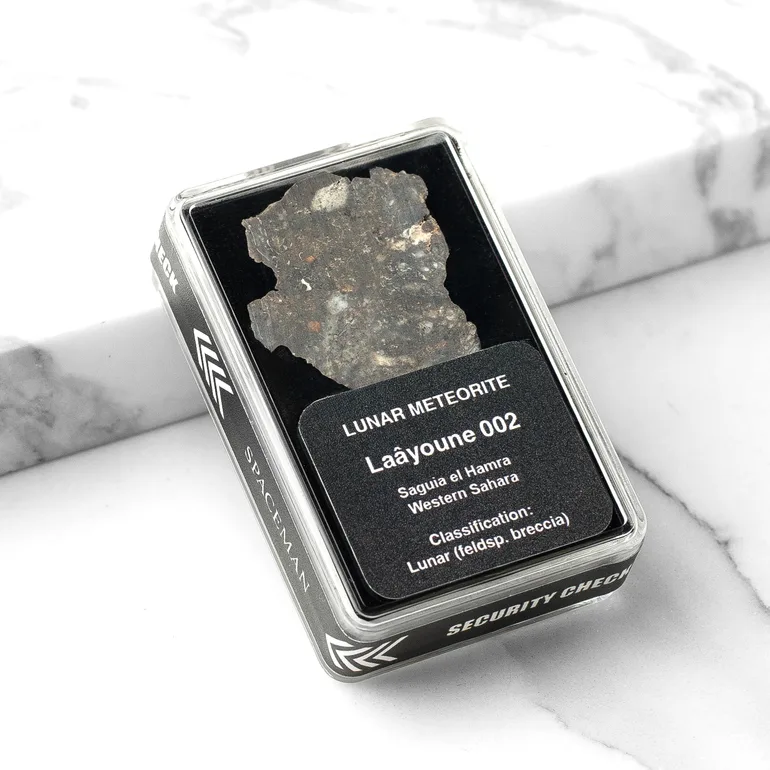 Місячний метеорит Laâyoune 002 — сертифікований зразок брекчії