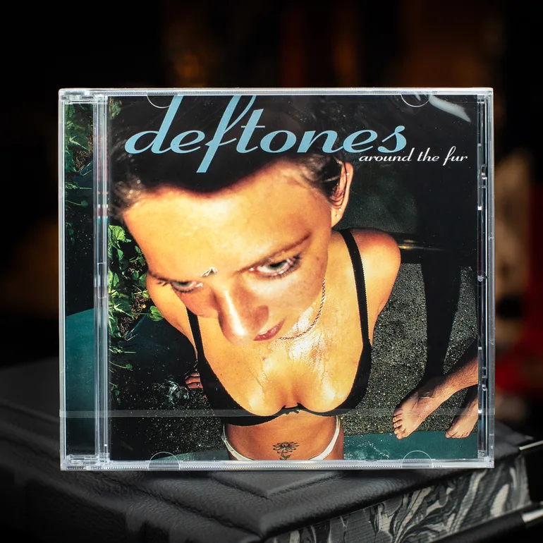 CD-диск Deftones – Around The Fur (1997) — характеристика та опис
